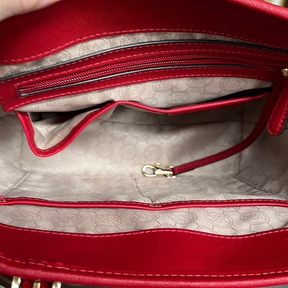 Michael Kors shoulder Bag Red Saffiano leather/ gold tone hardware & Trim NWOT - Picture 9 of 16